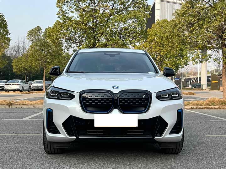 Фото 3 - BMW iX3