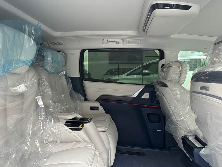 Buick GL8 Century 2025 2025款 2.0T 七座蕴世版