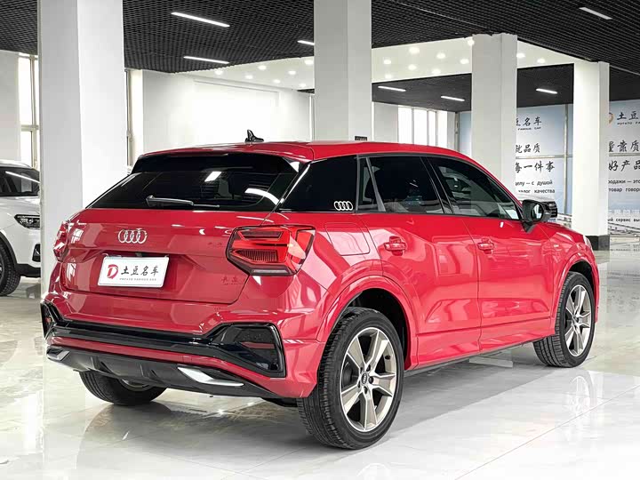 Фото 4 - Audi Q2L