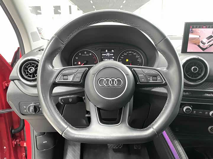 Фото 8 - Audi Q2L