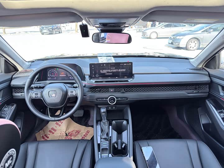 Honda Accord 2025 2025款 运动系列 260TURBO 豪华版