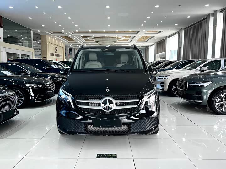 Фото 3 - Mercedes-Benz V-Class
