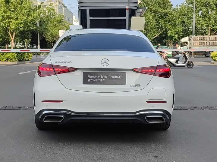 صورة 8 - Mercedes-Benz C-Class Hybrid
