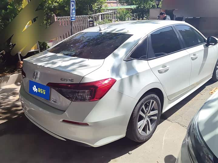 Фото 3 - Honda Civic