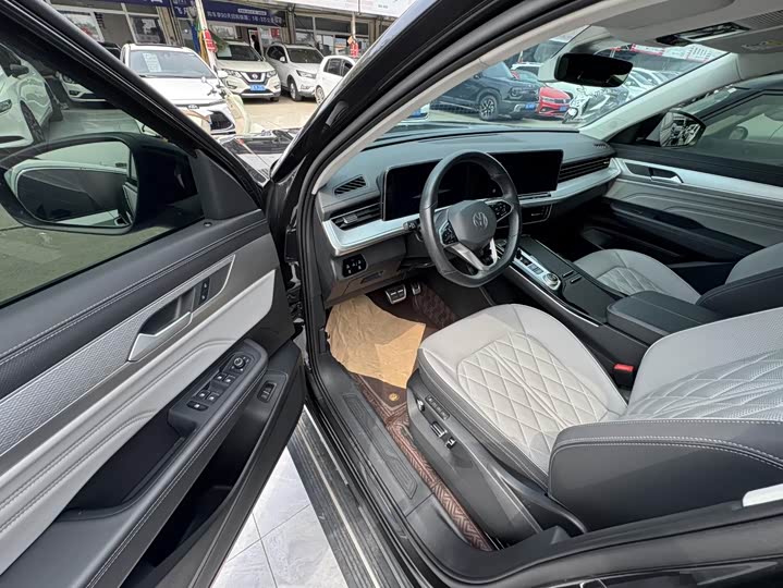 Volkswagen Tavendor 2024 2024款 380TSI 四驱R-Line巡游版