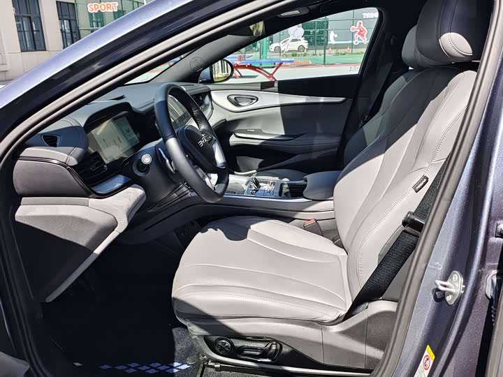 BYD Seal 07 DM-i Hybrid 2025 2025款 智驾版 DM-i 1.5L 125km 尊贵型