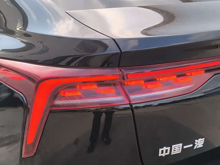 Bestune B70 2023 2023款 第三代 1.5T 自动乐享型70周年纪念版