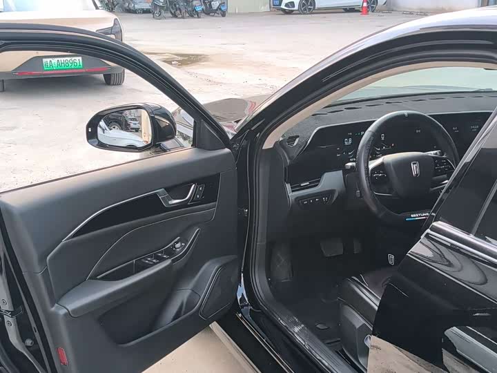 Bestune B70 2023 2023款 第三代 1.5T 自动乐享型70周年纪念版