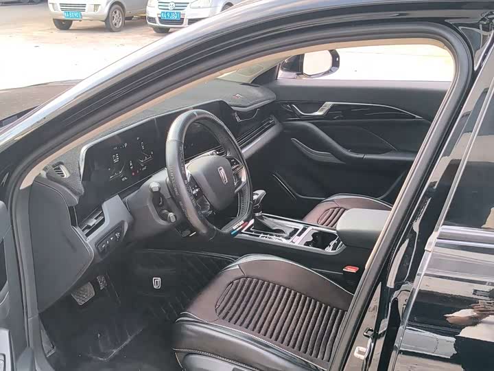 Bestune B70 2023 2023款 第三代 1.5T 自动乐享型70周年纪念版
