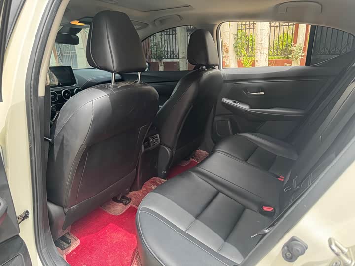 Фото 8 - Nissan Sylphy