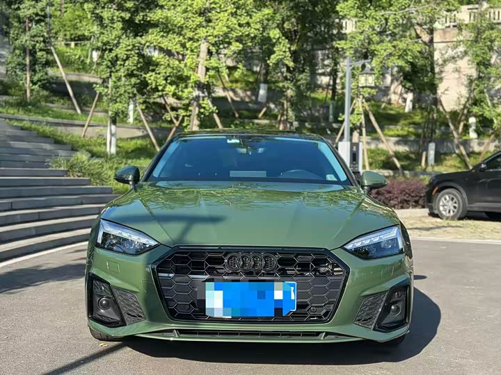 Photo 2 - Audi A5