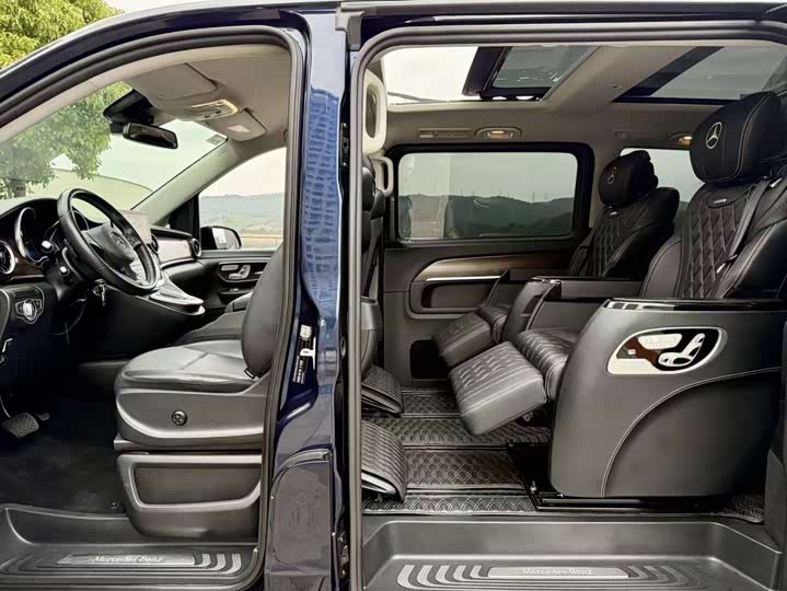 Mercedes-Benz V-Class 2021 2021款 V 260 领航版