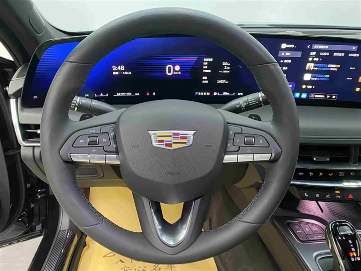 Cadillac CT5 2025 2025款 28T 赛道性能版