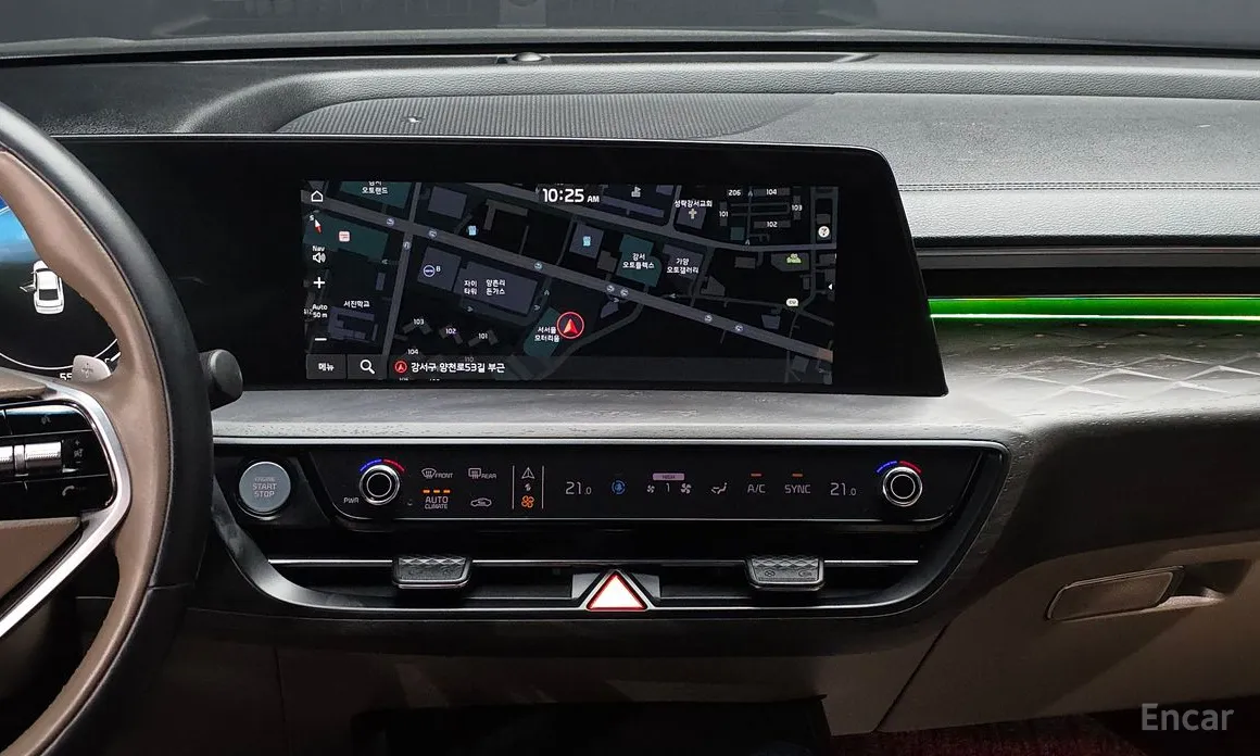 Photo 14 - Kia K8