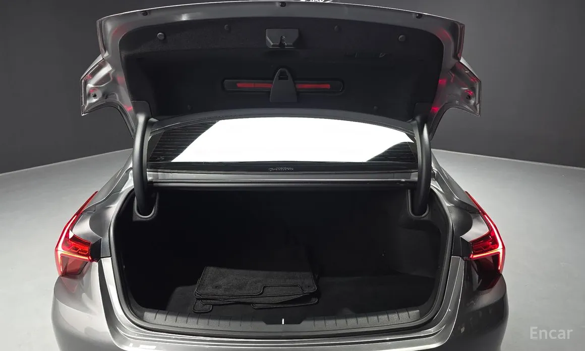 Photo 20 - Kia K8