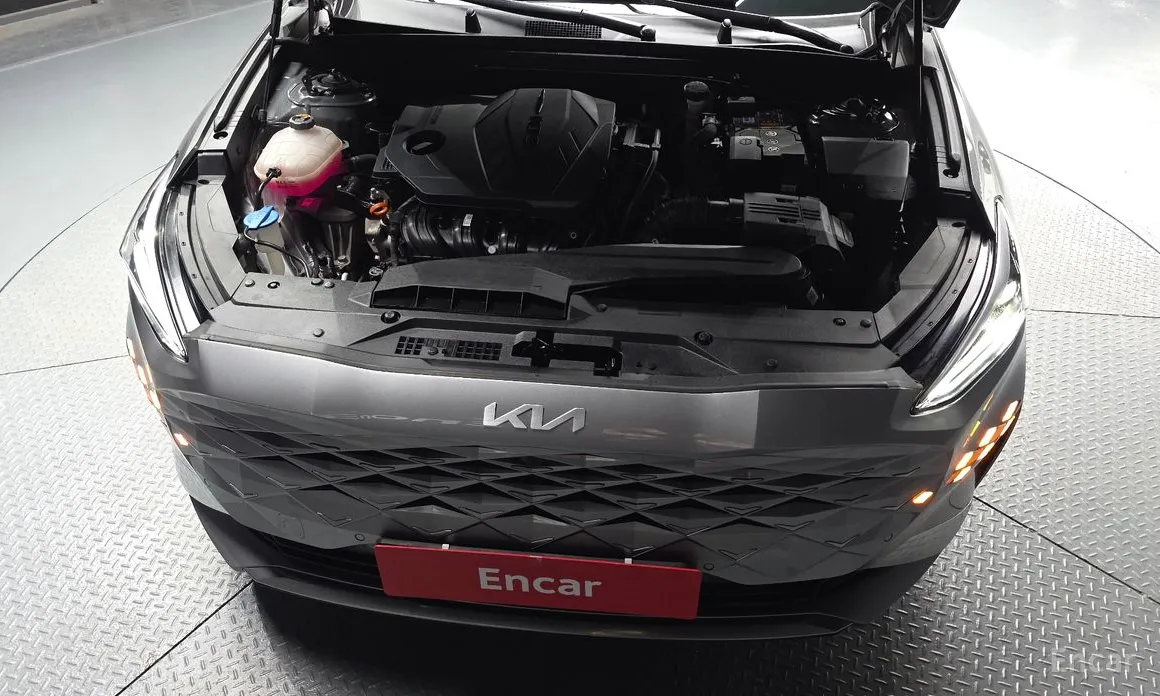 Photo 6 - Kia K8