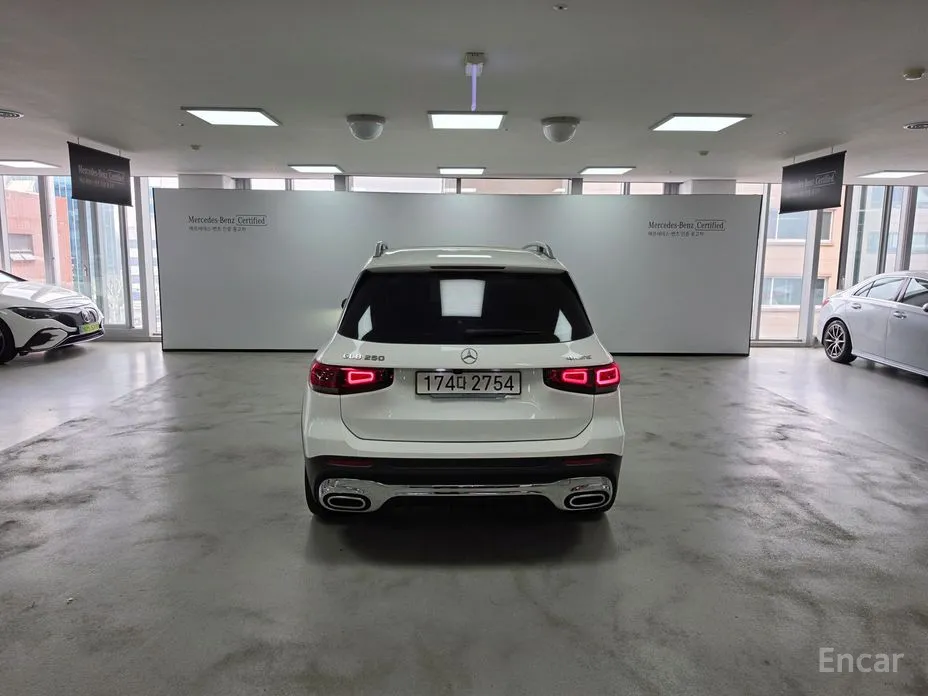 Mercedes-Benz GLB-Class 2020 GLB250 4MATIC
