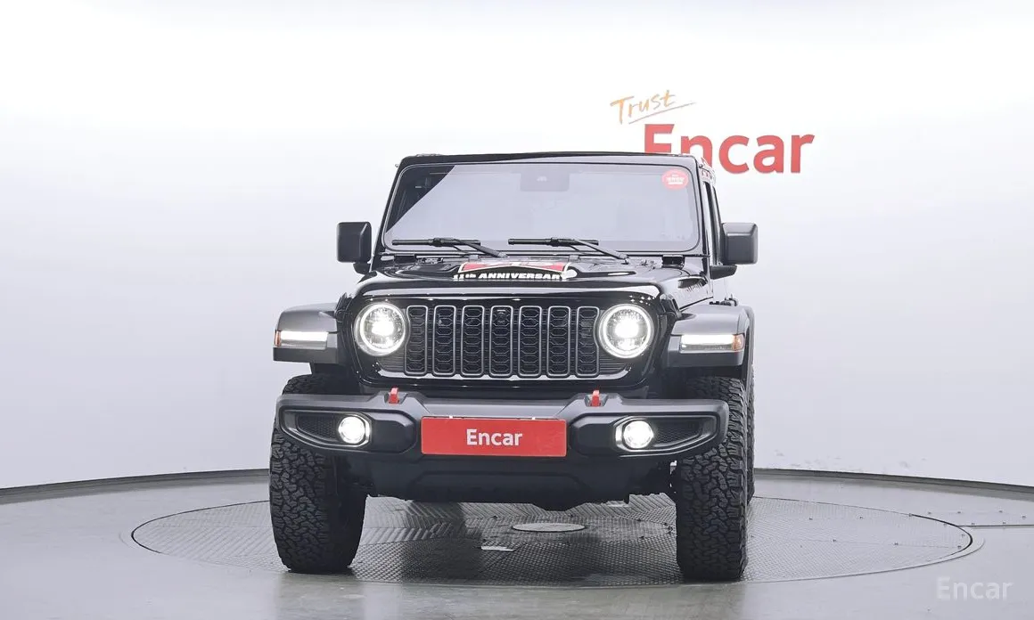 Photo 3 - Jeep Wrangler
