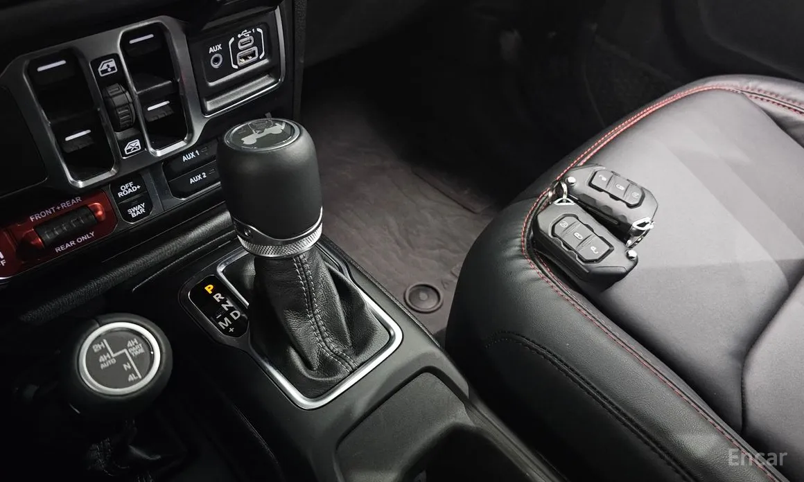 Photo 9 - Jeep Wrangler