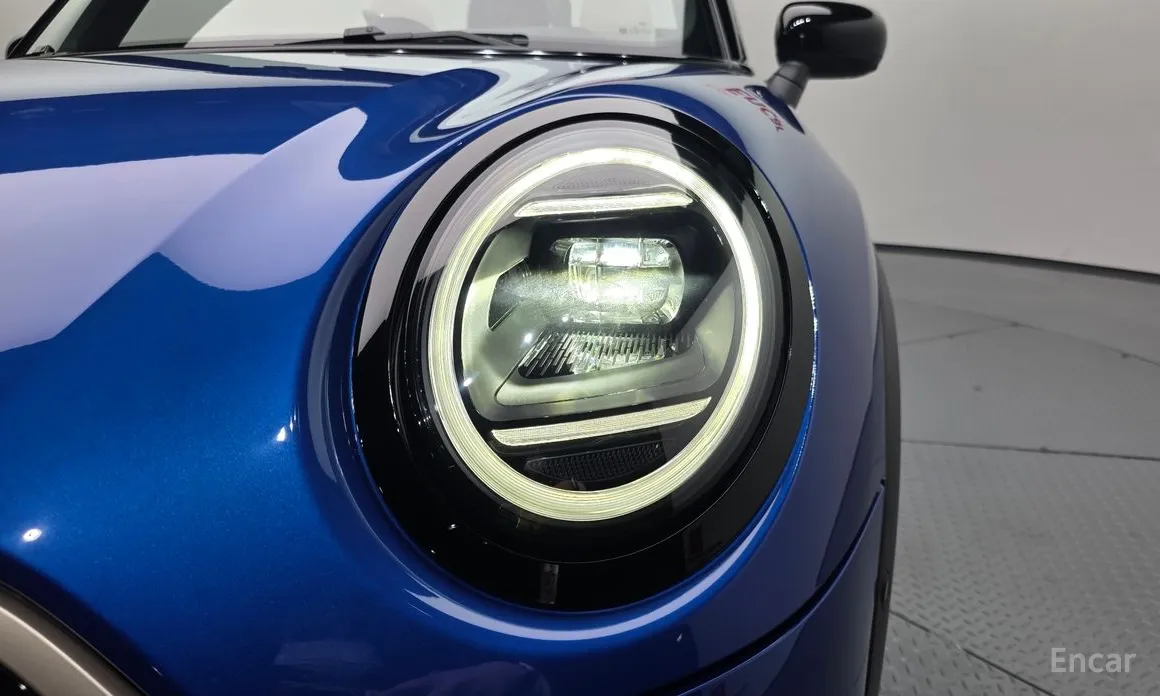Mini Cooper Convertible 2025 Favoured