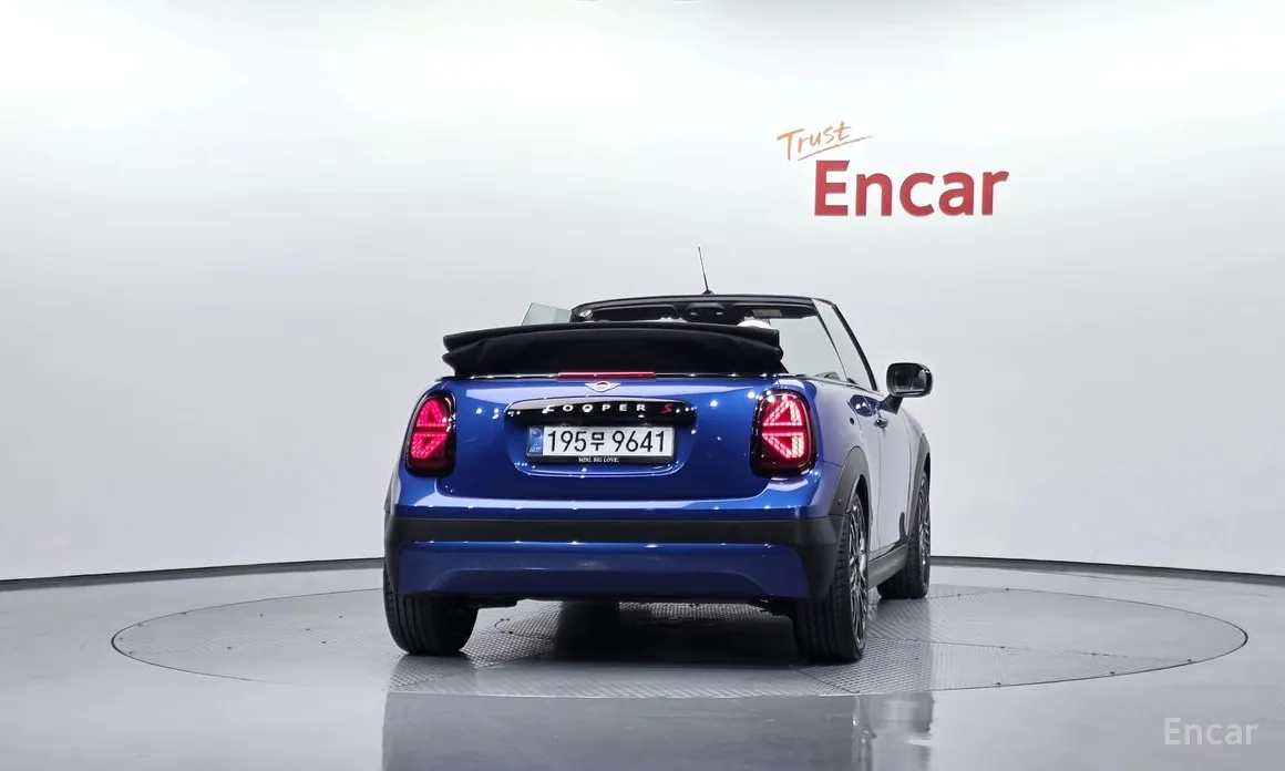 Mini Cooper Convertible 2025 Favoured