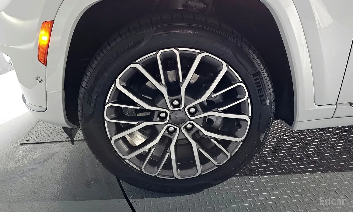 Jeep Cherokee 2021 L 3.6 Summit Reserve