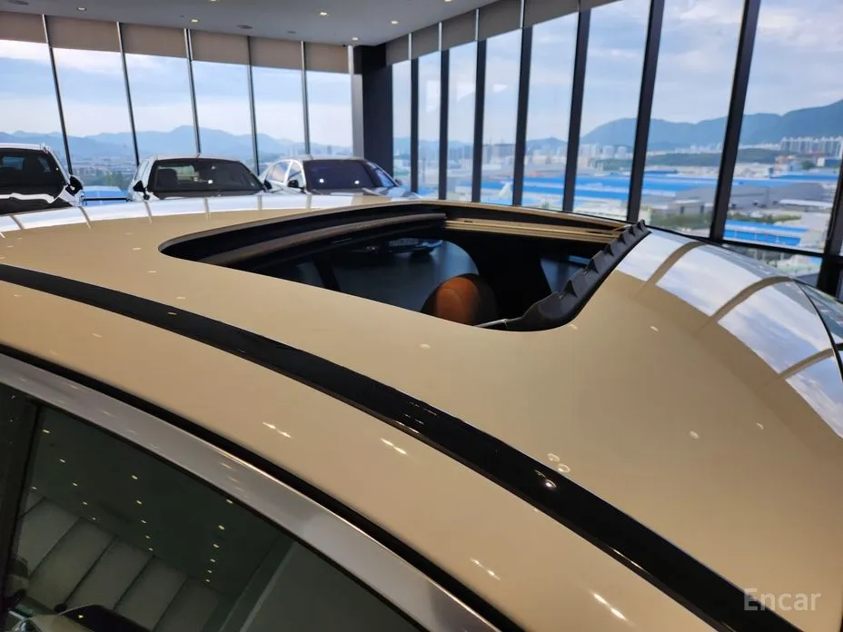 Фото 9 - Mercedes-Benz E-Class