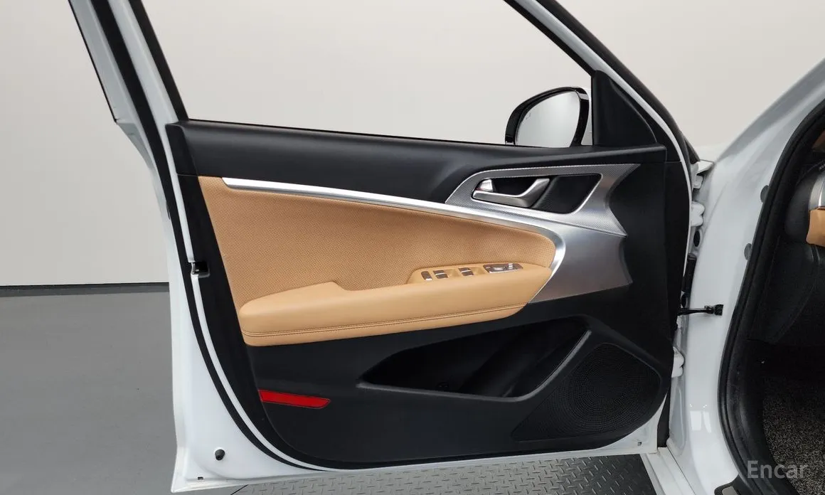 Genesis G70 2020 Gasoline 2.0T 2WD