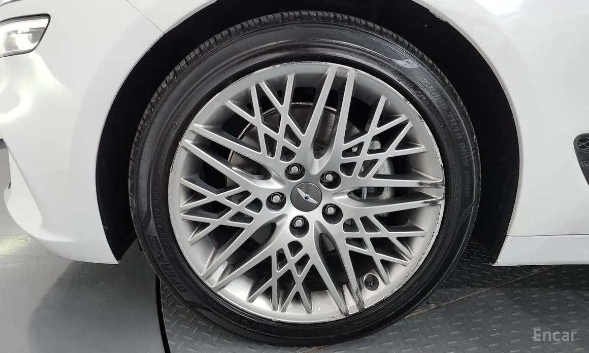 Genesis G70 2020 Gasoline 2.0T 2WD