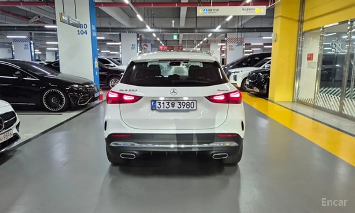 Mercedes-Benz GLA-Class 2020 GLA250 4MATIC