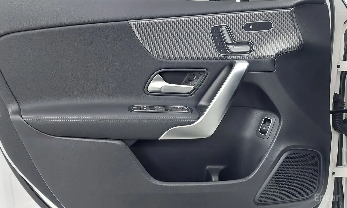 Photo 15 - Mercedes-Benz A-Class