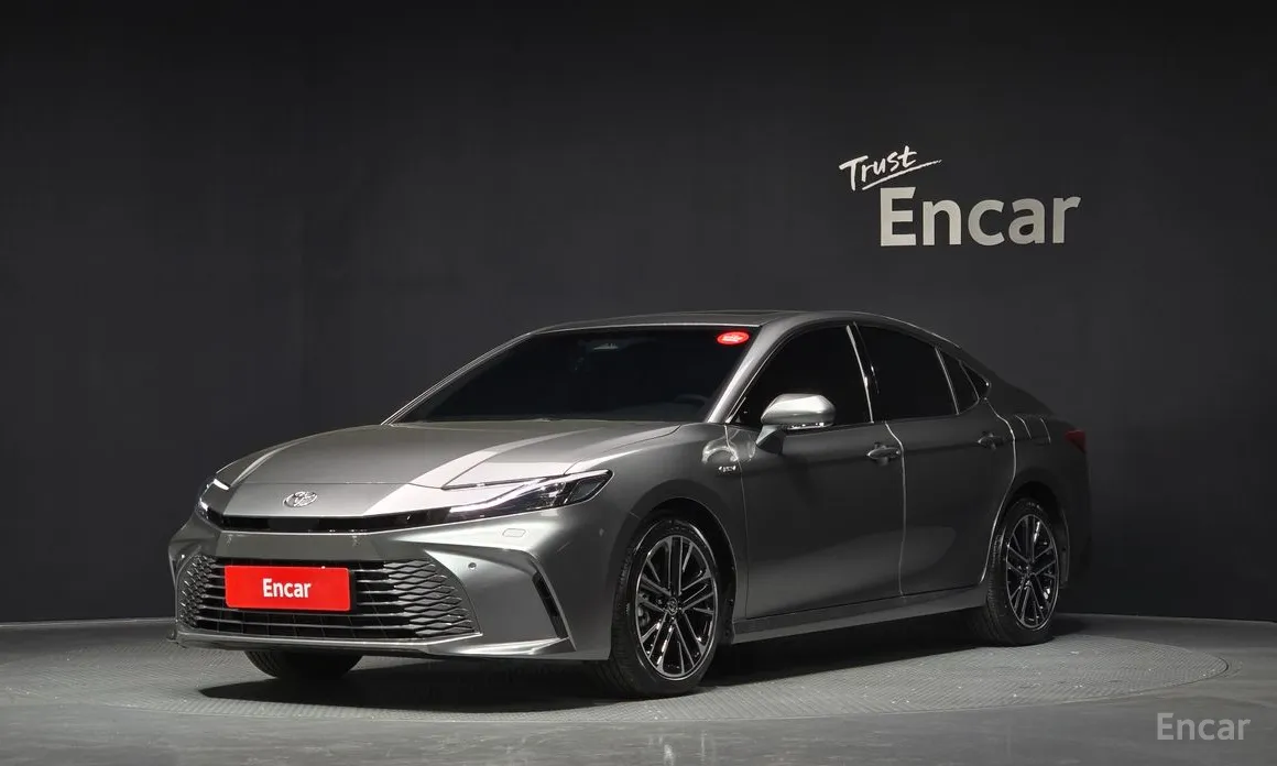 Toyota Camry 2024 2.5 XLE Hybrid