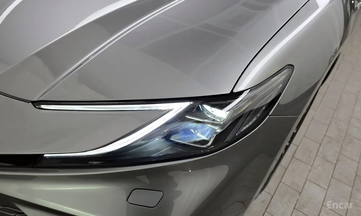 Toyota Camry 2024 2.5 XLE Hybrid