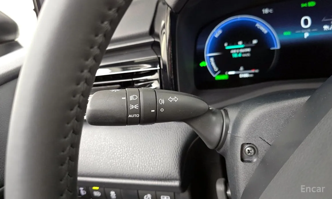 Toyota Camry 2024 2.5 XLE Hybrid