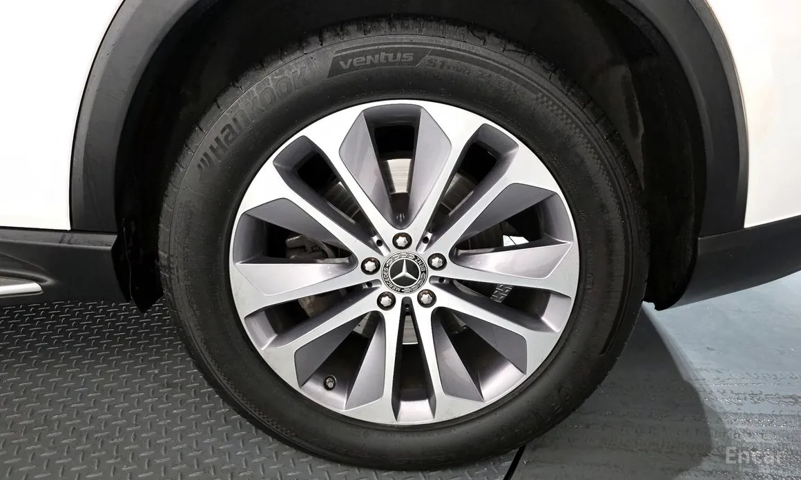 Фото 21 - Mercedes-Benz GLE-Class