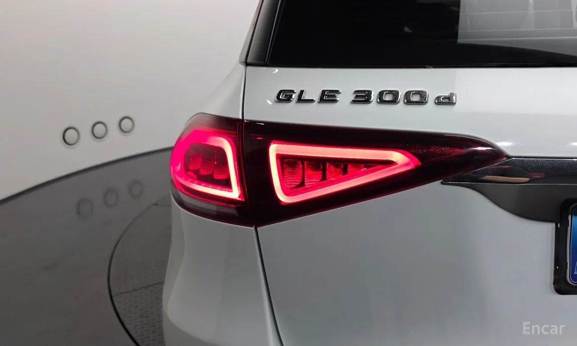 Фото 23 - Mercedes-Benz GLE-Class