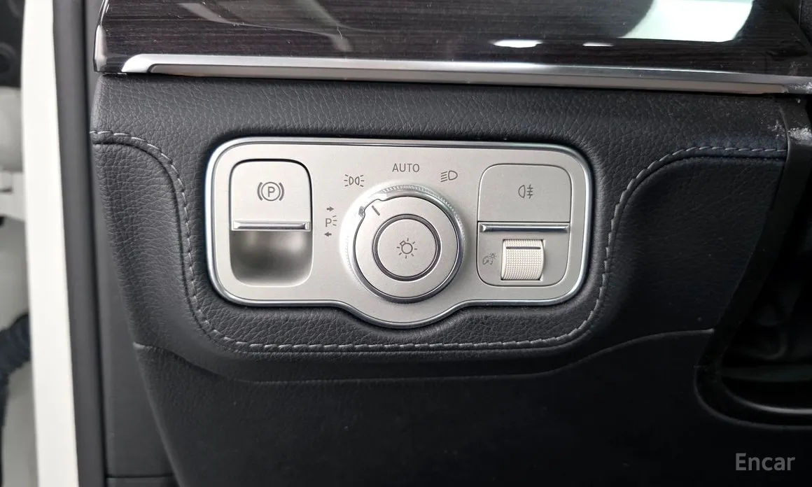 Фото 30 - Mercedes-Benz GLE-Class