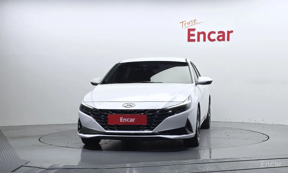 Фото 3 - Hyundai Avante
