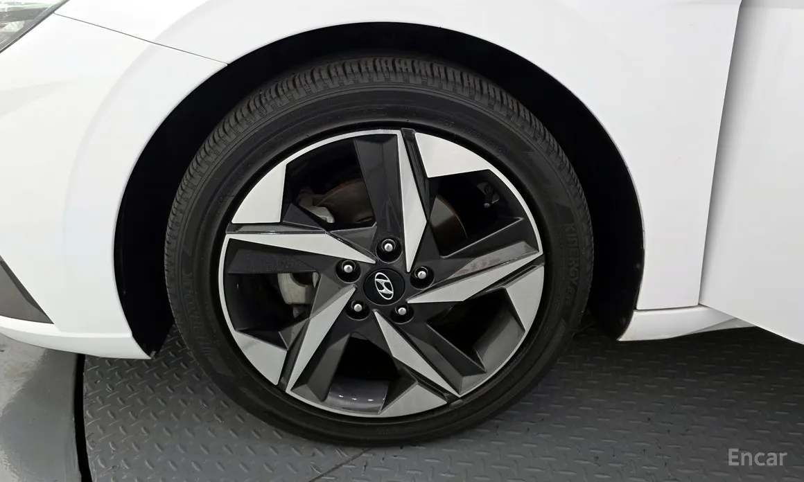 Фото 5 - Hyundai Avante