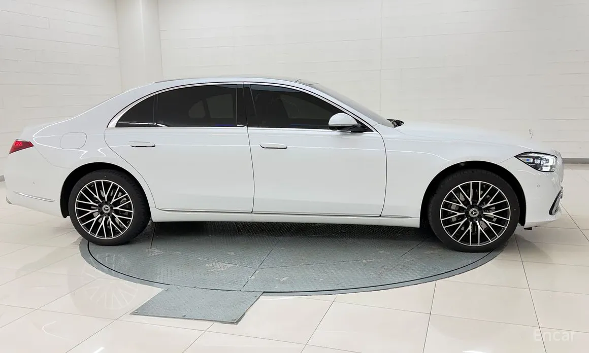 Фото 6 - Mercedes-Benz S-Class