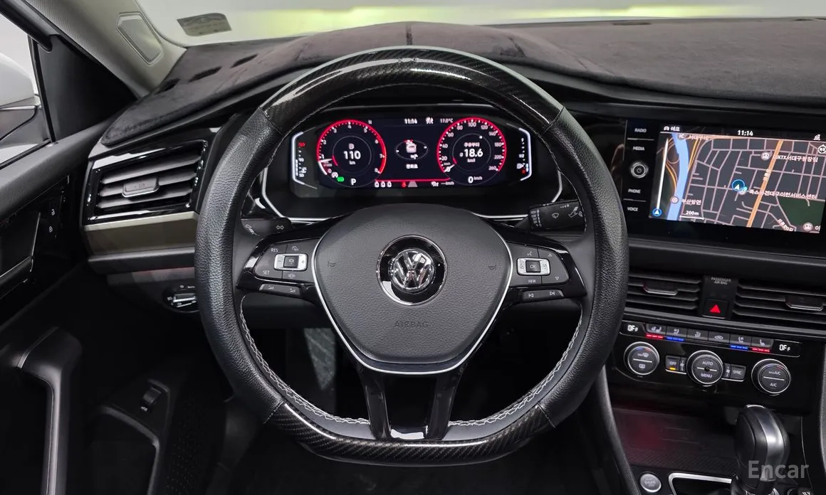 صورة 13 - Volkswagen Jetta
