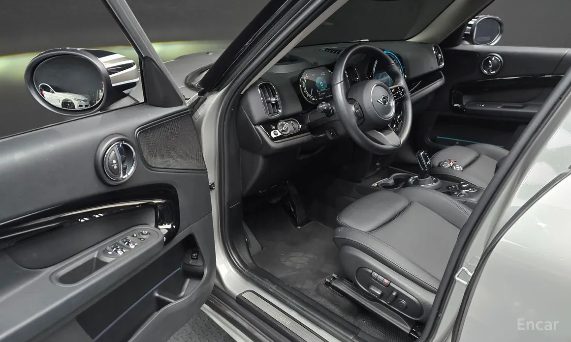 Mini Countryman 2011 Classic Plus Launch Pack