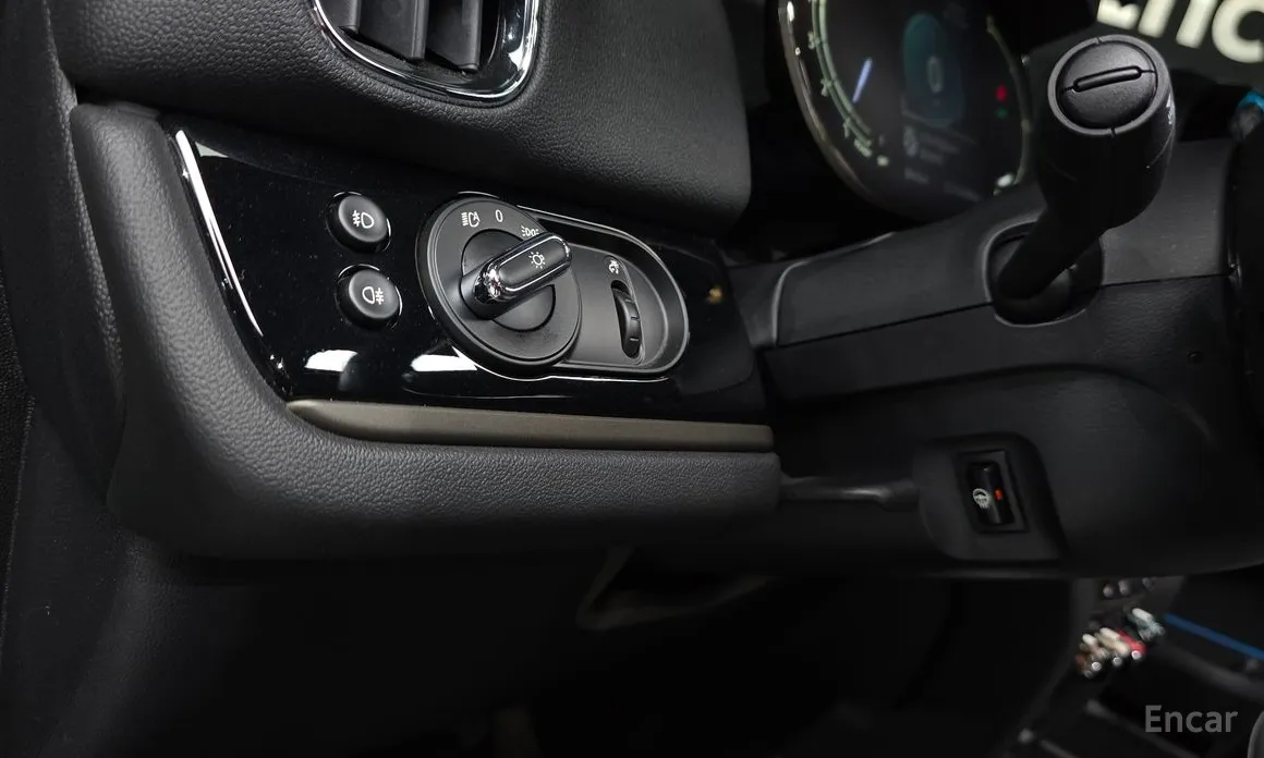 Mini Countryman 2011 Classic Plus Launch Pack