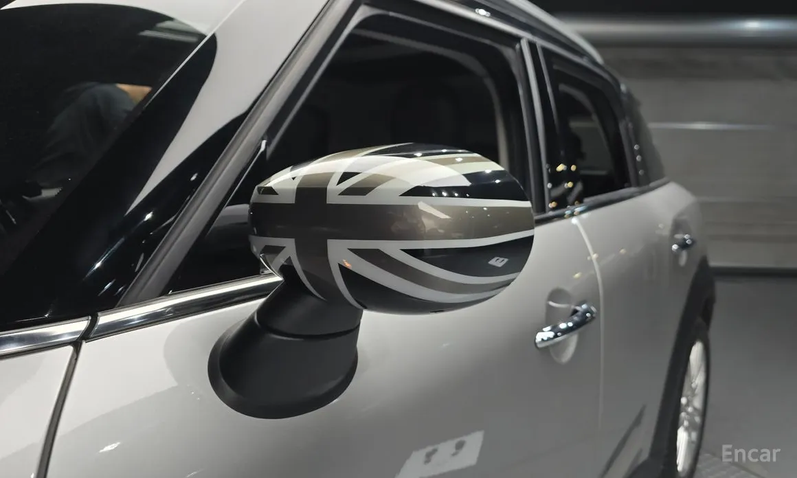 Mini Countryman 2011 Classic Plus Launch Pack