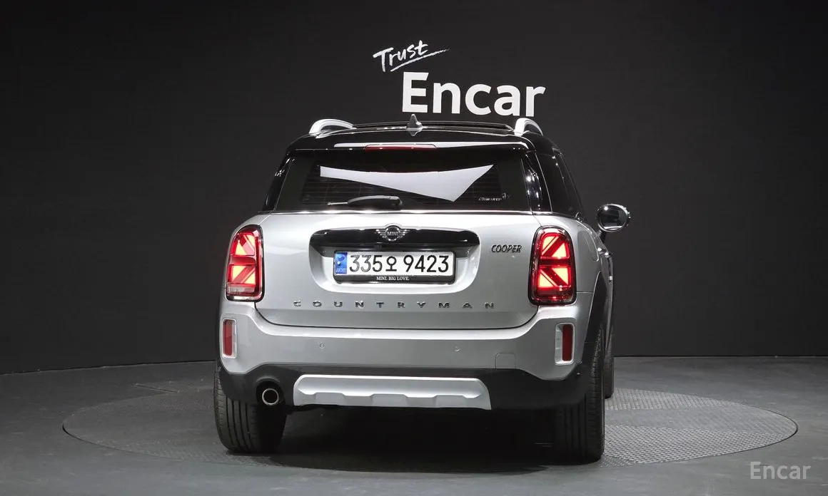 Mini Countryman 2011 Classic Plus Launch Pack