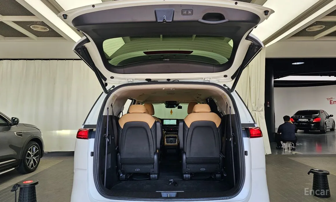 Фото 20 - Kia Carnival