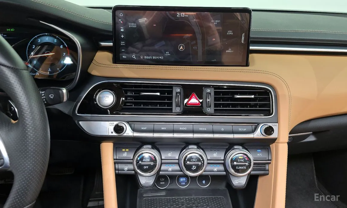 صورة 17 - Genesis G70