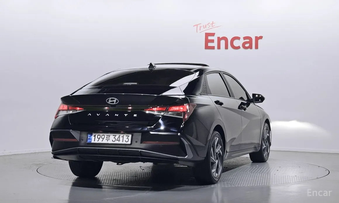 Фото 2 - Hyundai Avante