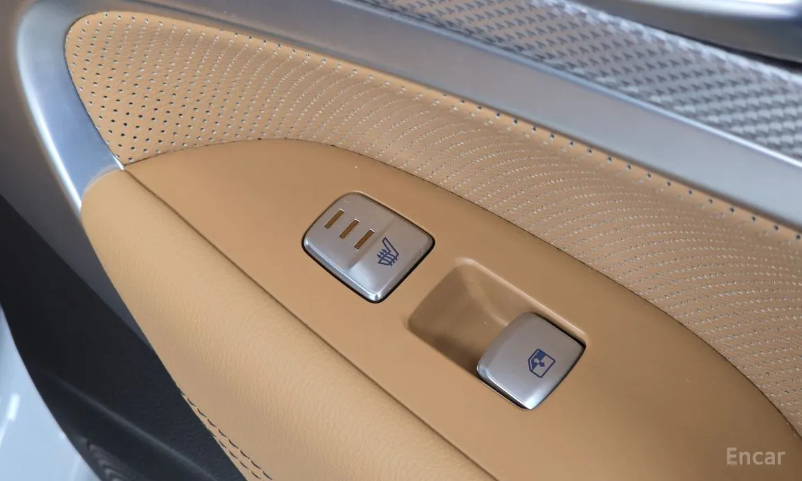 صورة 18 - Genesis G70