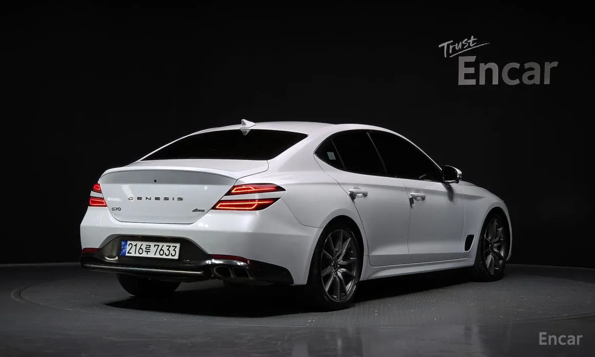 صورة 2 - Genesis G70